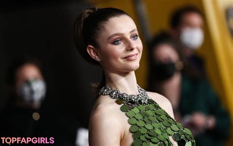 thomasin mckenzie nude|Thomasin McKenzie Nude: Porn Videos & Sex Tapes